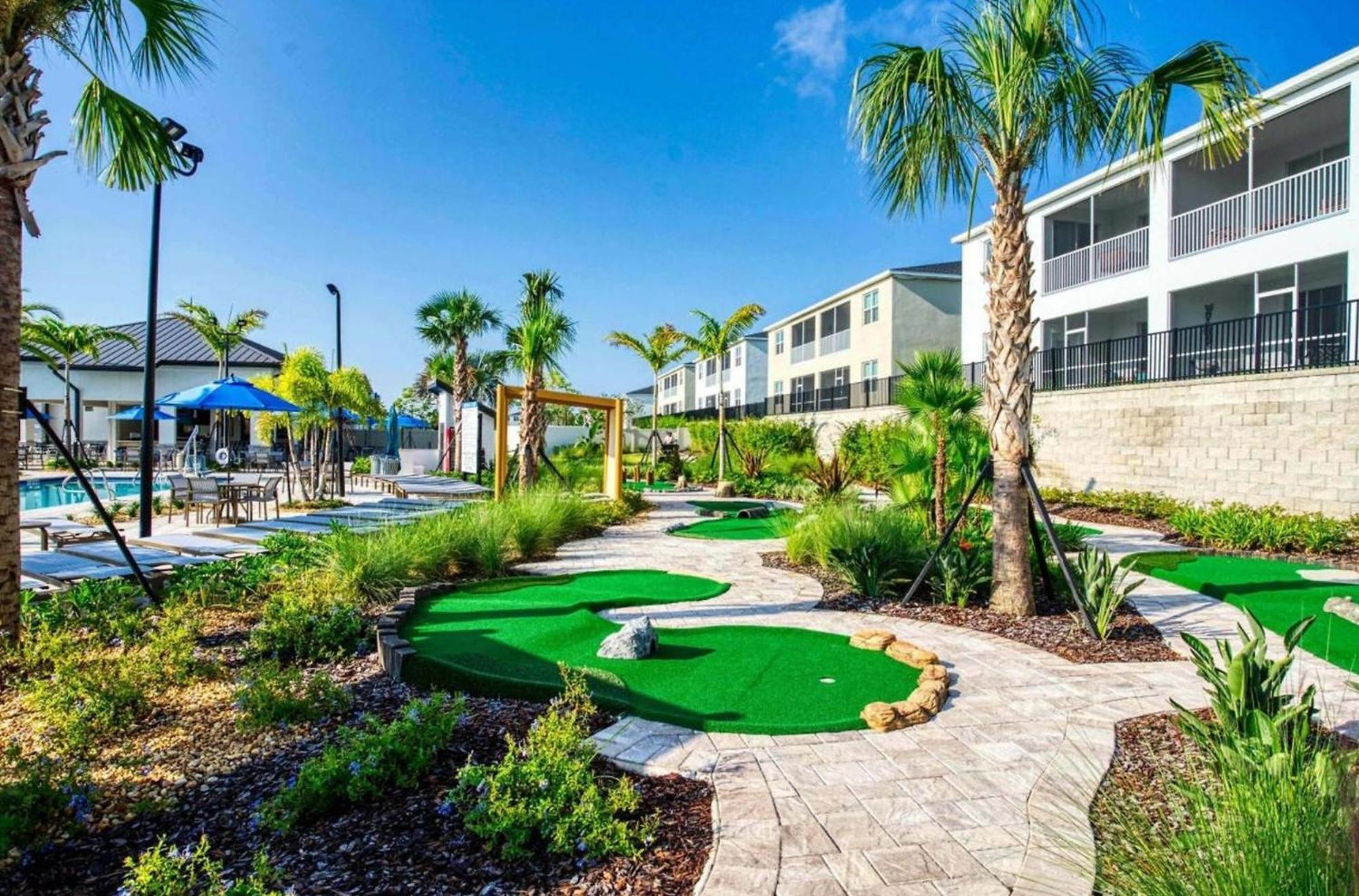 Luxury Champions Gate Condo, Resort-style Retreat Holiday home *