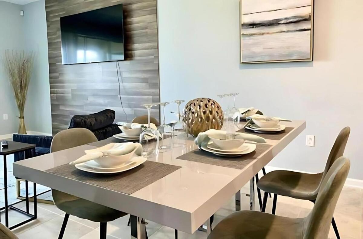 Luxury Champions Gate Condo, Resort-style Retreat * Kissimmee